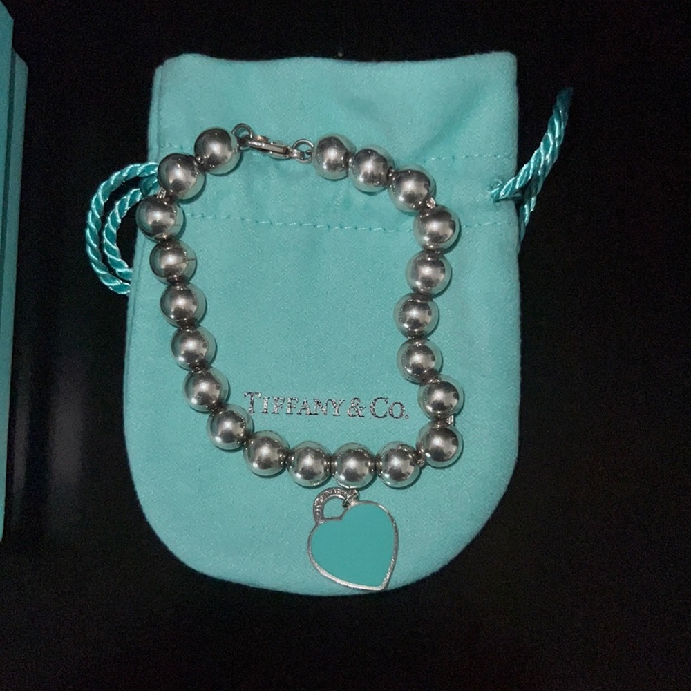 Return to Tiffany® Heart Tag
Bracelet in Silver, 8 mm